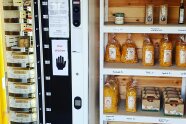 Automat mit landwirtschafltichen Eierprodukten